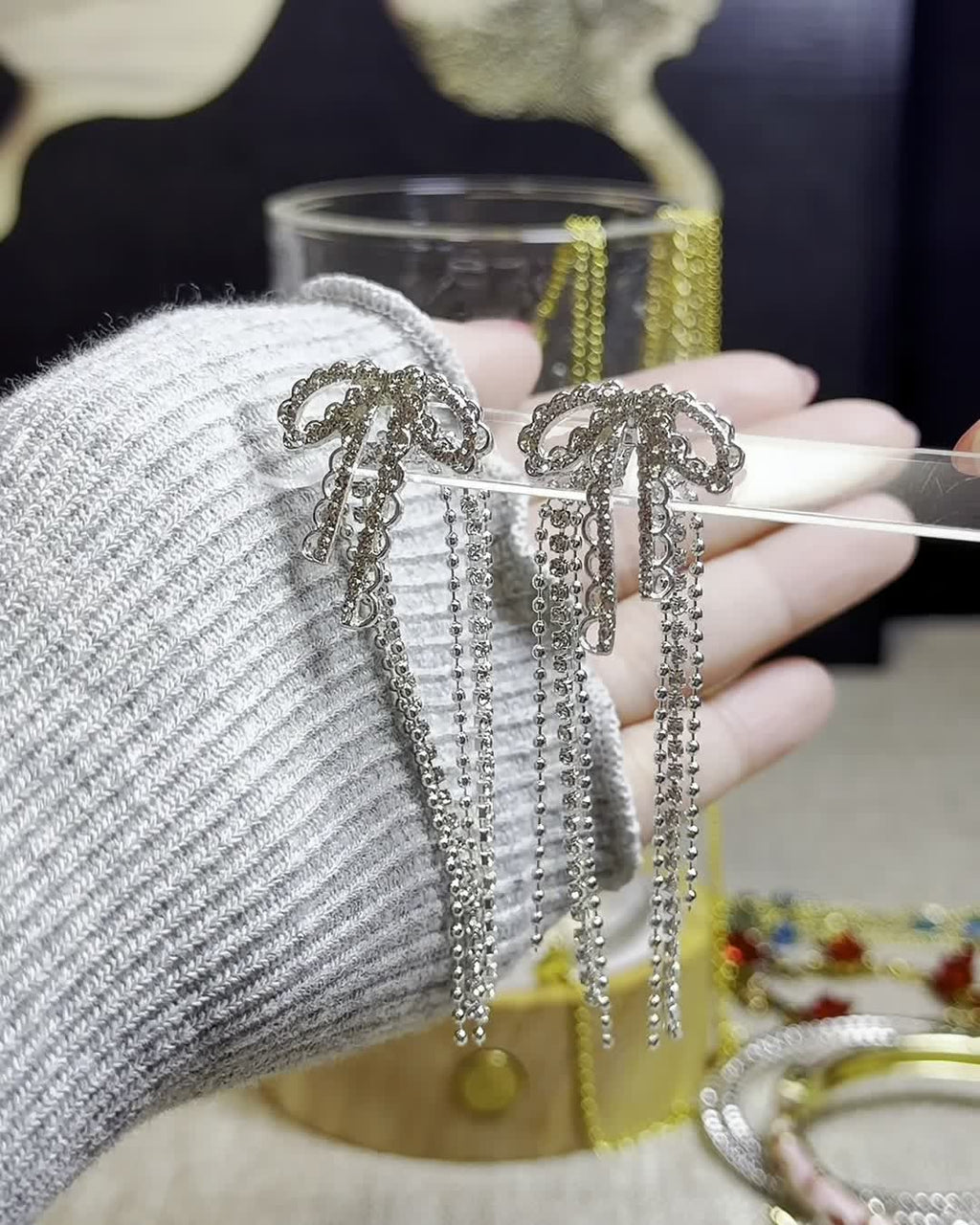 Standard Mystery Jewelry Box — 16 Pieces