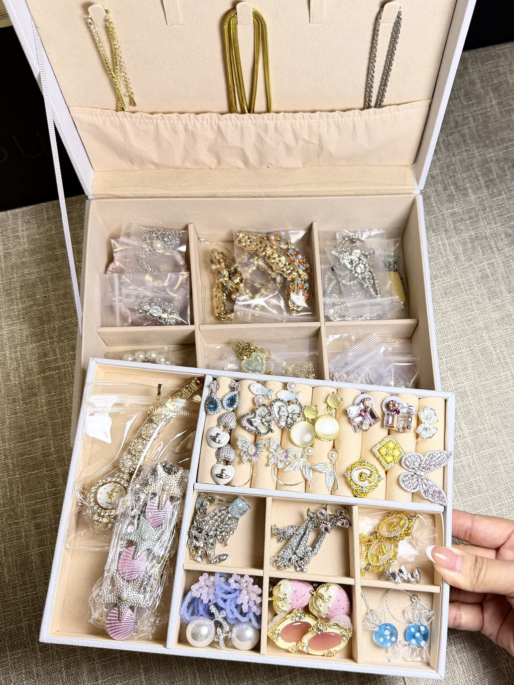 Ultimate mystery box jewelry styling details