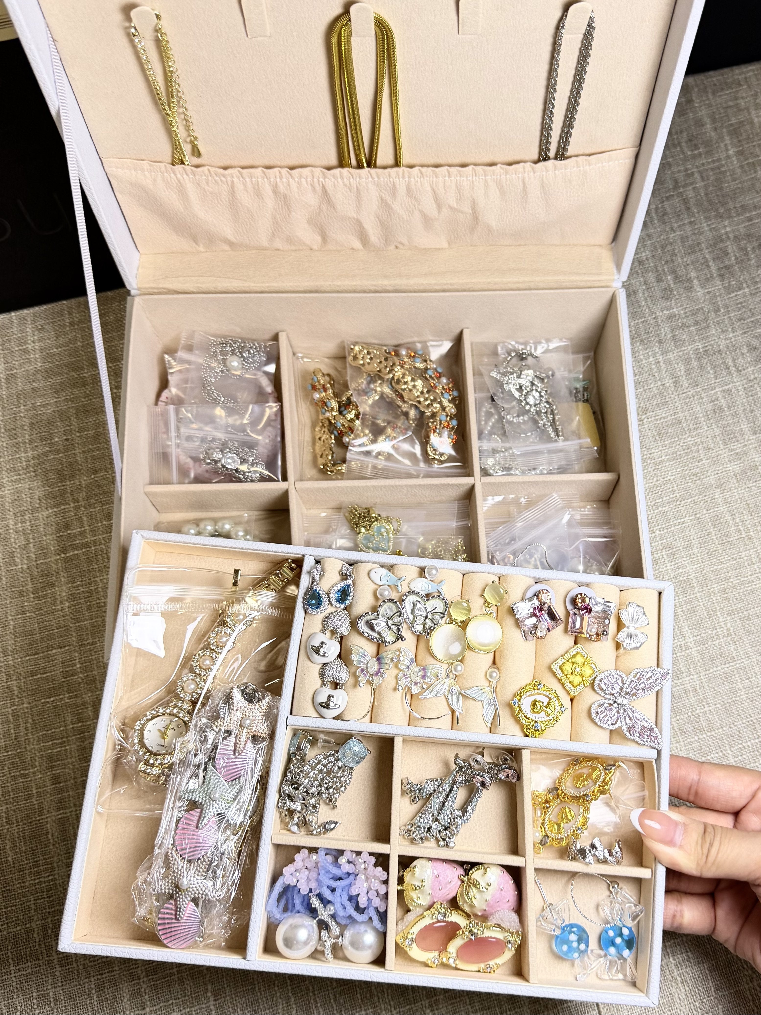 Ultimate mystery box jewelry styling details